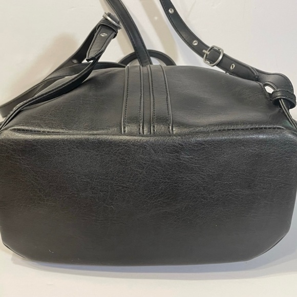 Matt & Nat Aries Vegan Backpack Vintage Collection - Picture 4 of 13